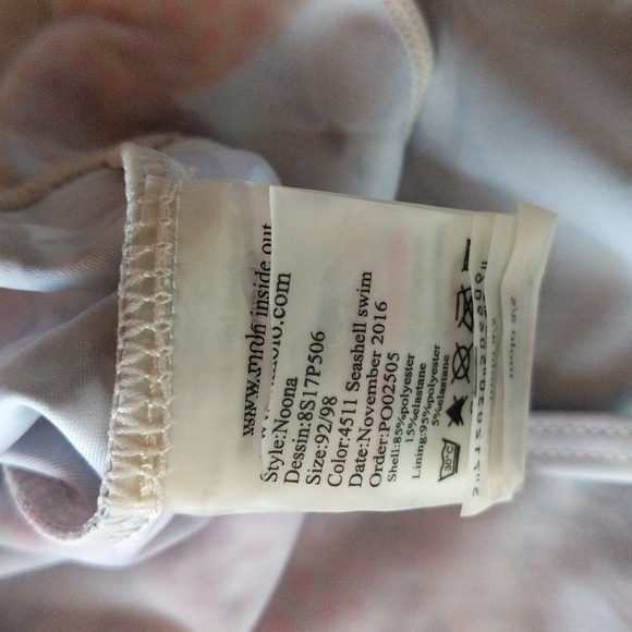 NWOT Molo Girl's Swimsuit UPF40+ - Picture 9 of 14